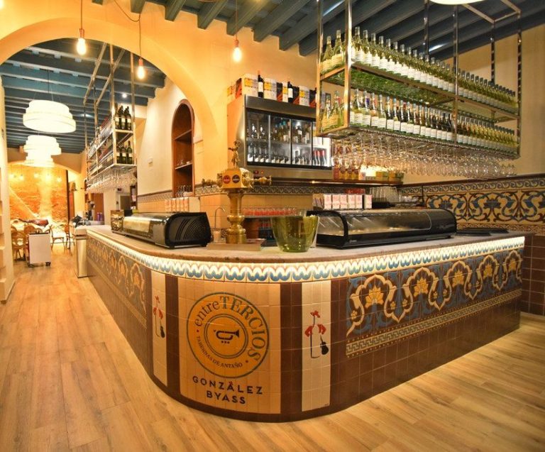 Taberna Entre Tercios reforma realizada por reformas integrales cordoba