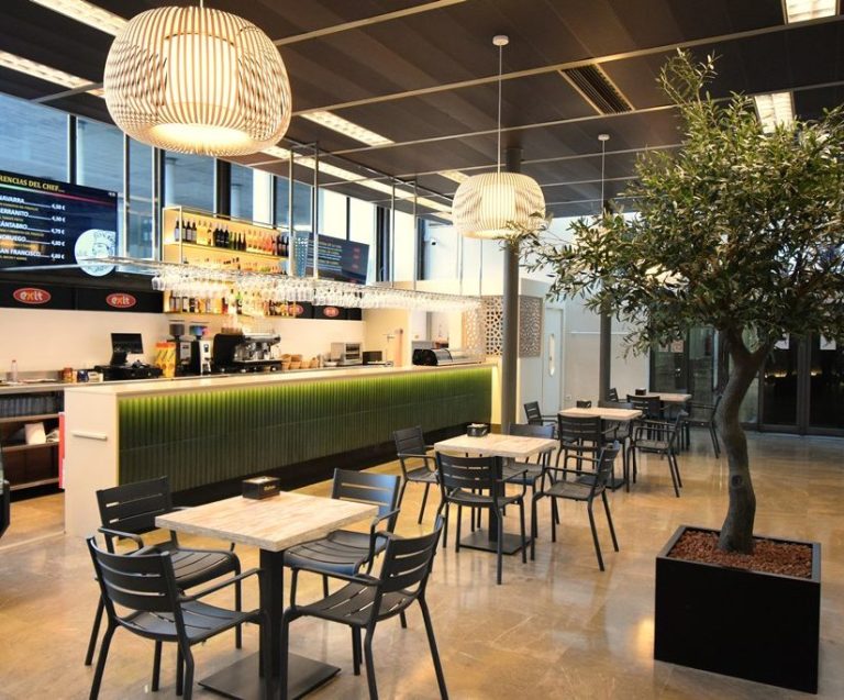 Restaurante estación de autobuses reforma realizada por reformas integrales cordoba